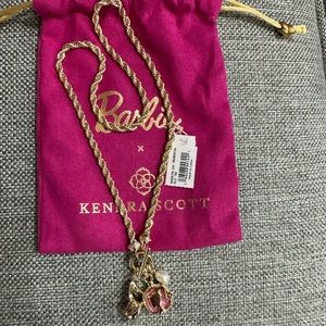 💗NWT Kendra Scott Barbie Gold Charm
Necklace